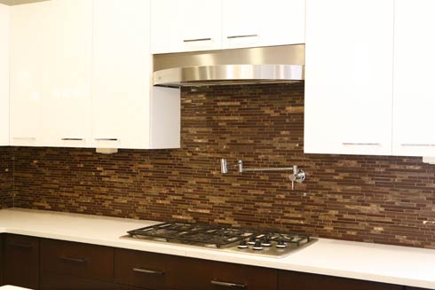 Khmer Interior Kitchen Decorating with Brown Glass Tile in Cambodia